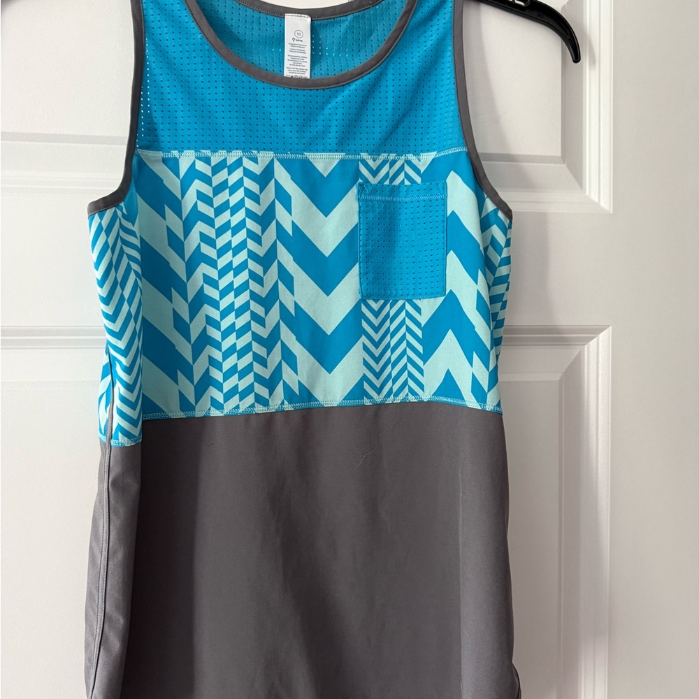Ivivva by Lululemon Junior Turquoise and Gray Activewear Top, size 10 girls